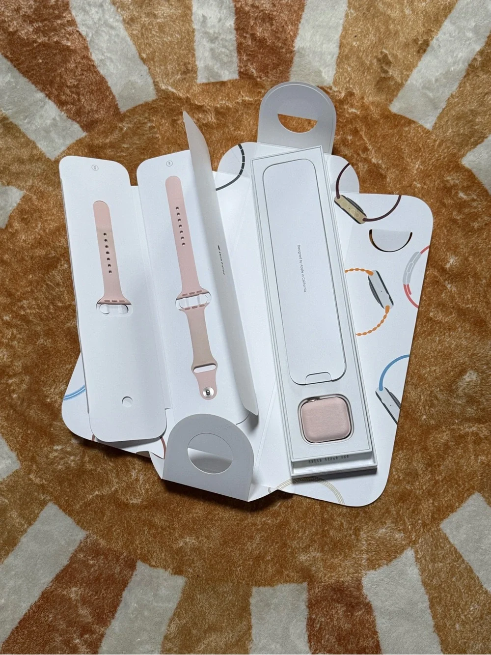 Apple Light Pink Silicone Smartwatch with Rose Gold Case